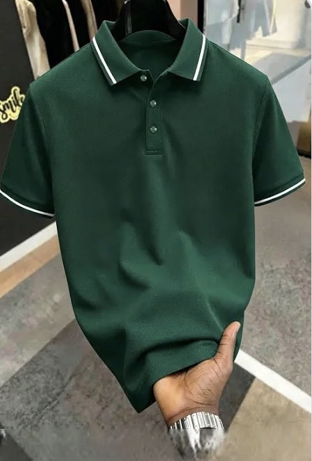 Polo Verde con Detalles Blancos